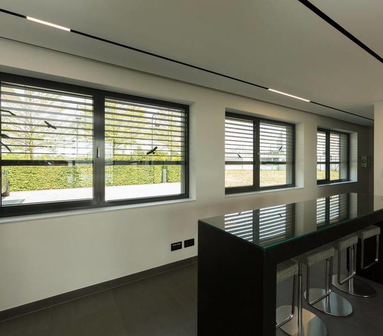 Sonnenschutz für das Fenster